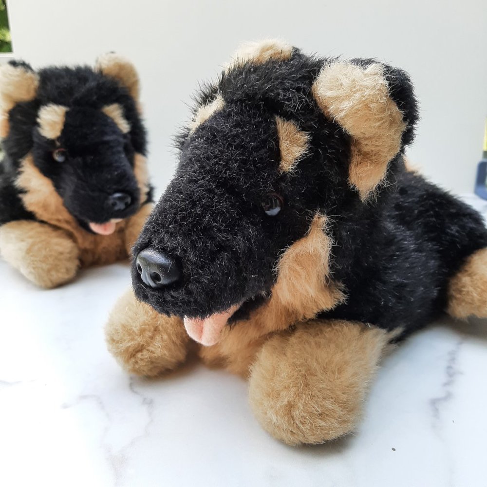 Vintage SOUNDMATES Furry Plush Dog Puppy Animal Slippers Kid Size 13 black brown